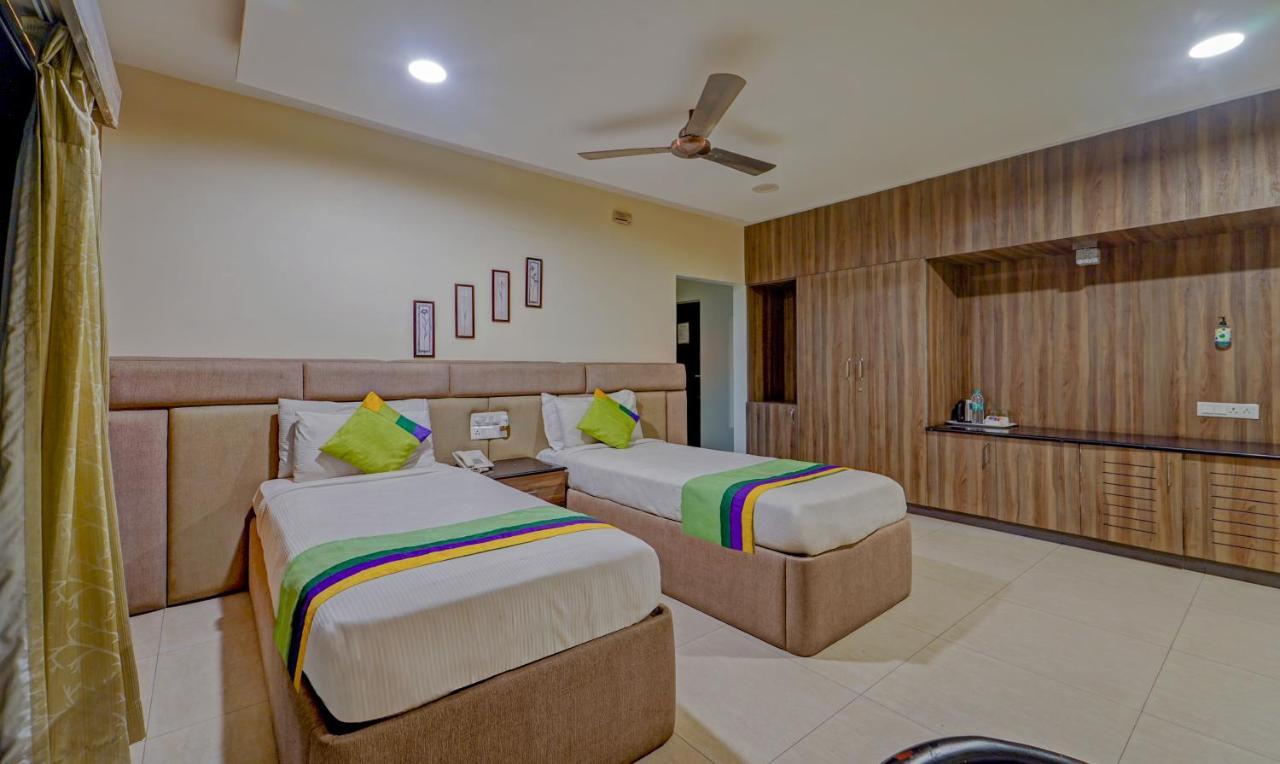 Treebo Elan Hotel Madras Buitenkant foto