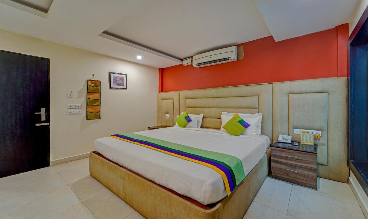 Treebo Elan Hotel Madras Buitenkant foto